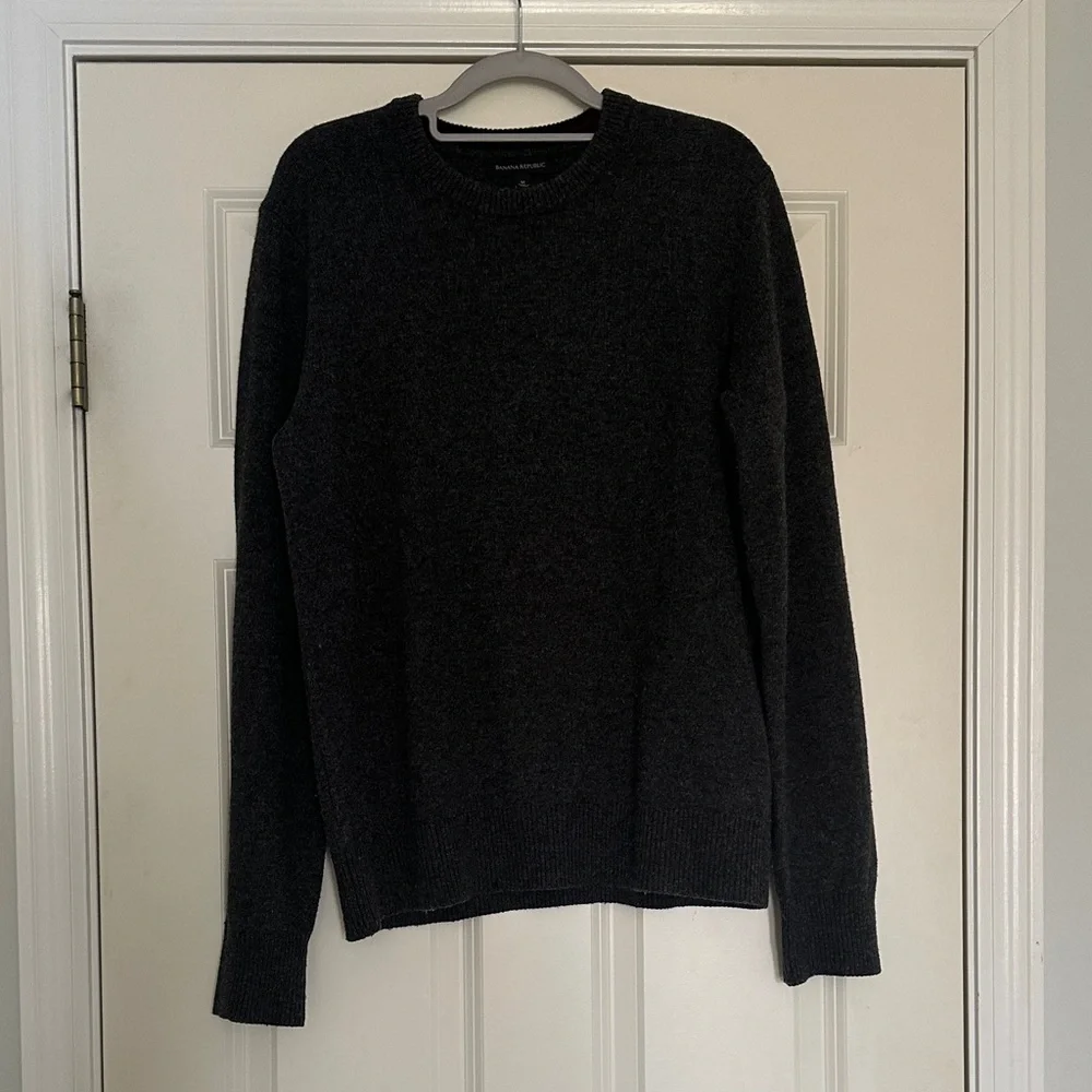 Banana Republic Merino Wool Crewneck Sweater - Size Medium